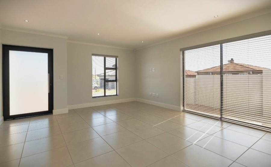 3 Bedroom Property for Sale in Rouxville Western Cape